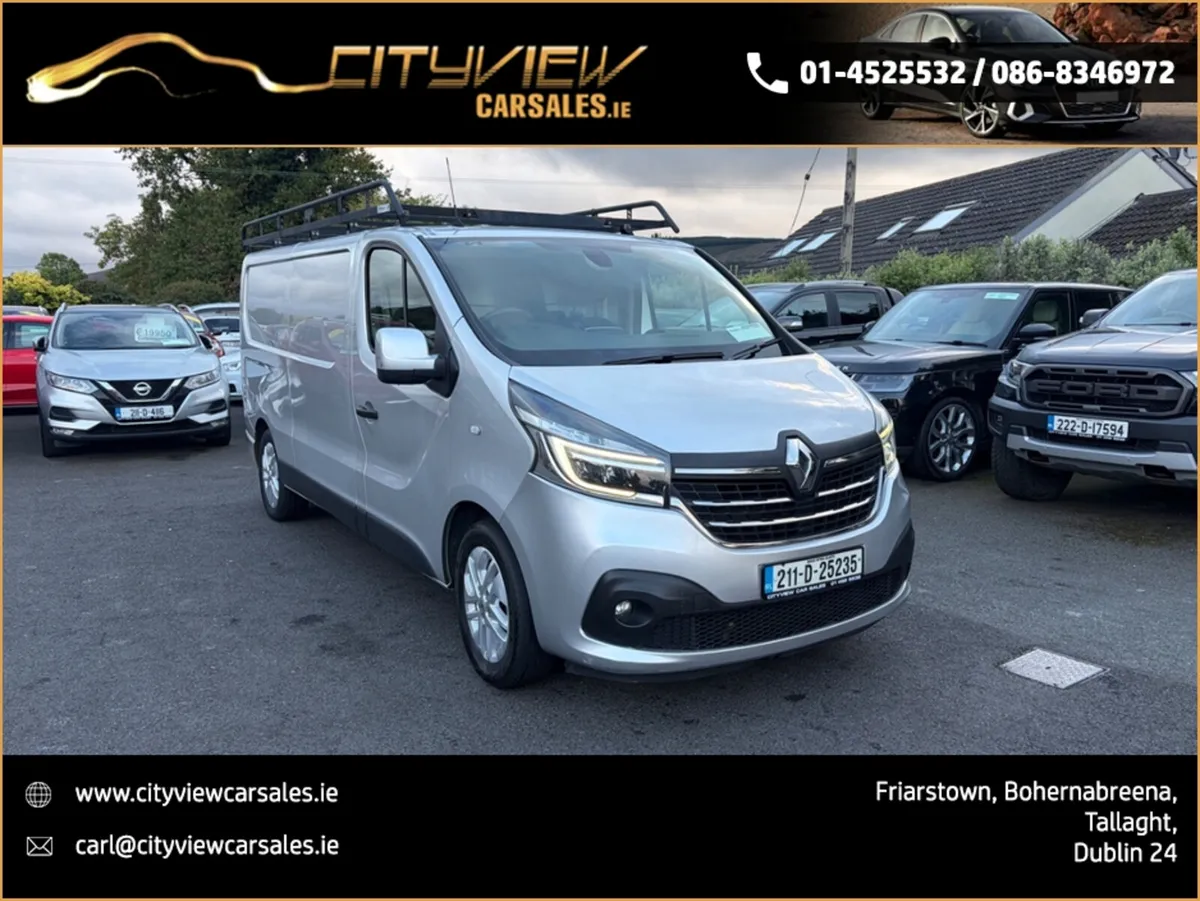 Renault Trafic LL30 SPORT AUTOMATIC - Image 2