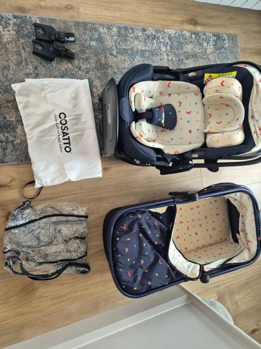 Cosatto Wow 3 Travel System - Image 1