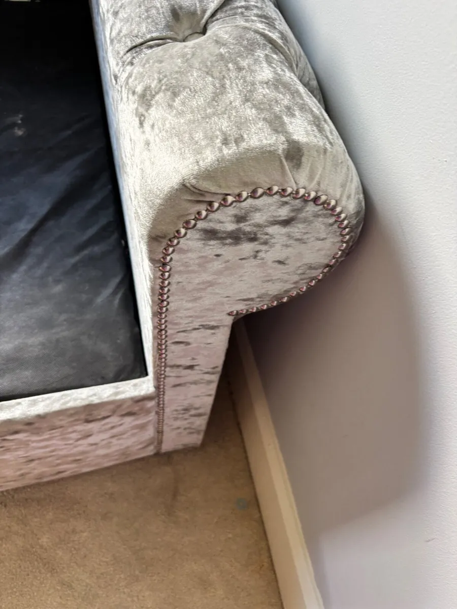 Single bed sleigh crushed velvet silver - Image 1