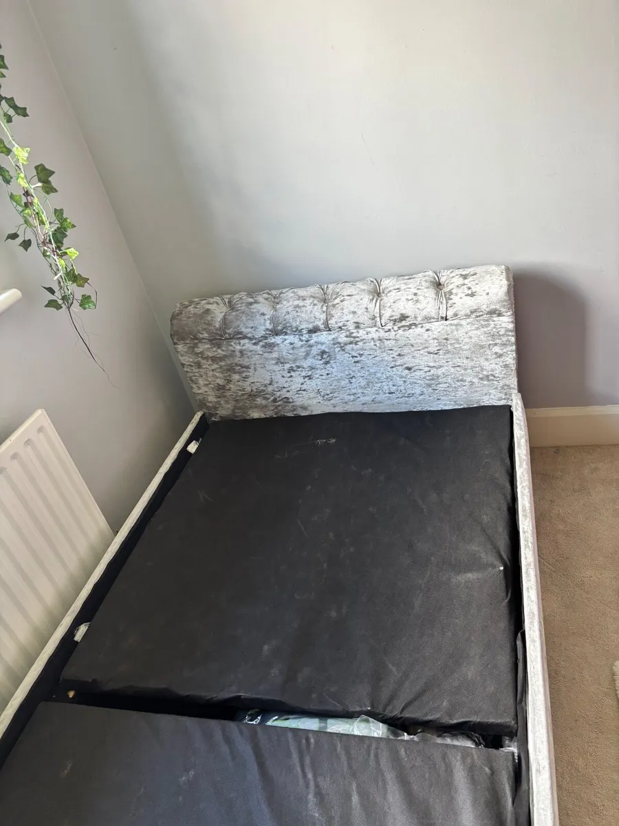 Single bed sleigh crushed velvet silver - Image 3