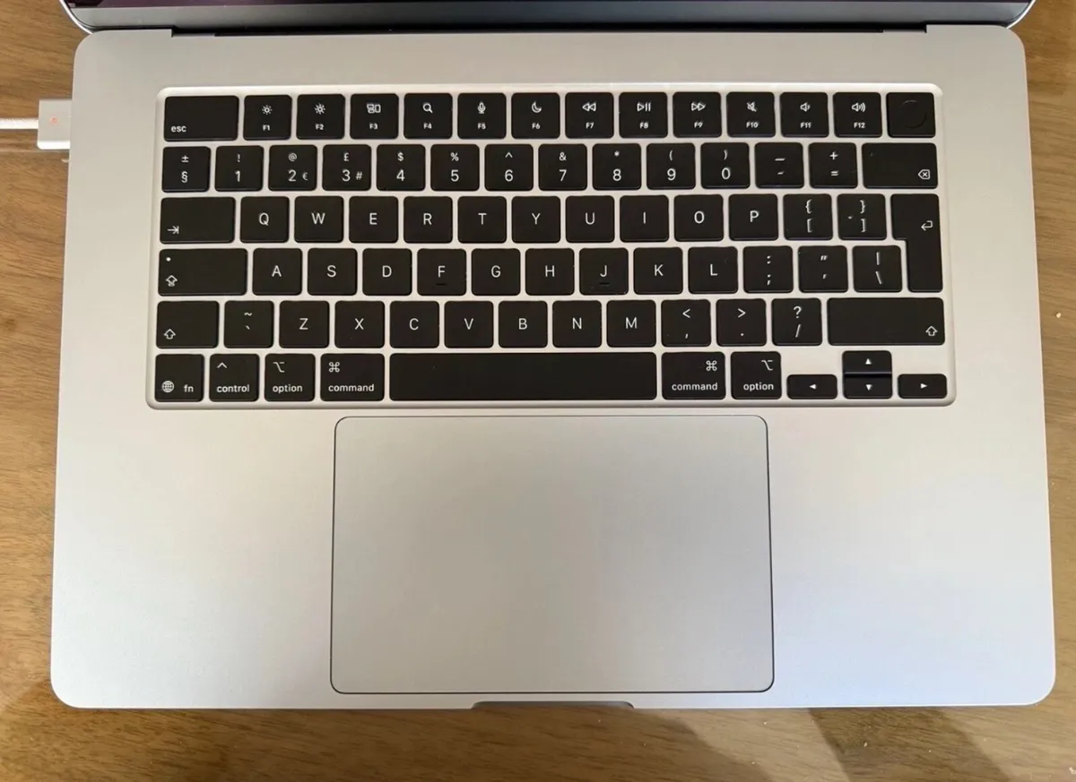 MacBook Air M4 15” - Image 3