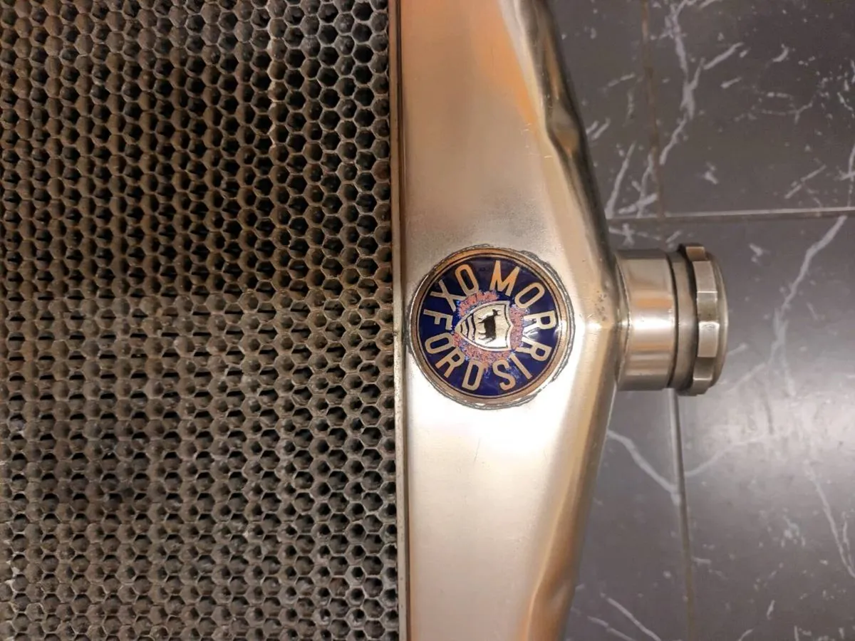 Vintage Radiator - Image 1
