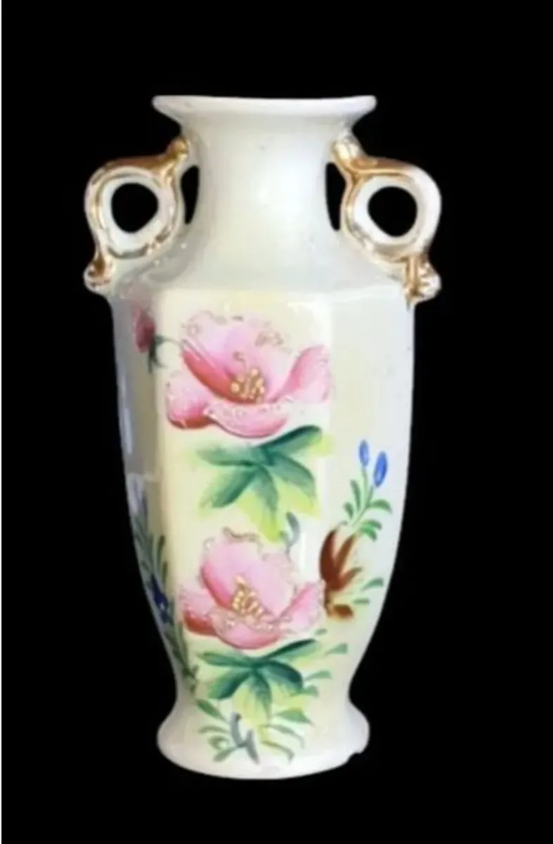 Beautiful Vintage Japanese Hand-Painted Porcelain - Image 1