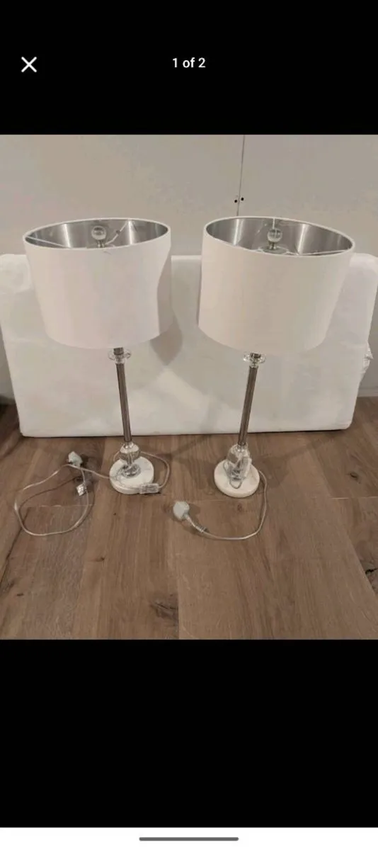 Two tall lamps - Image 1