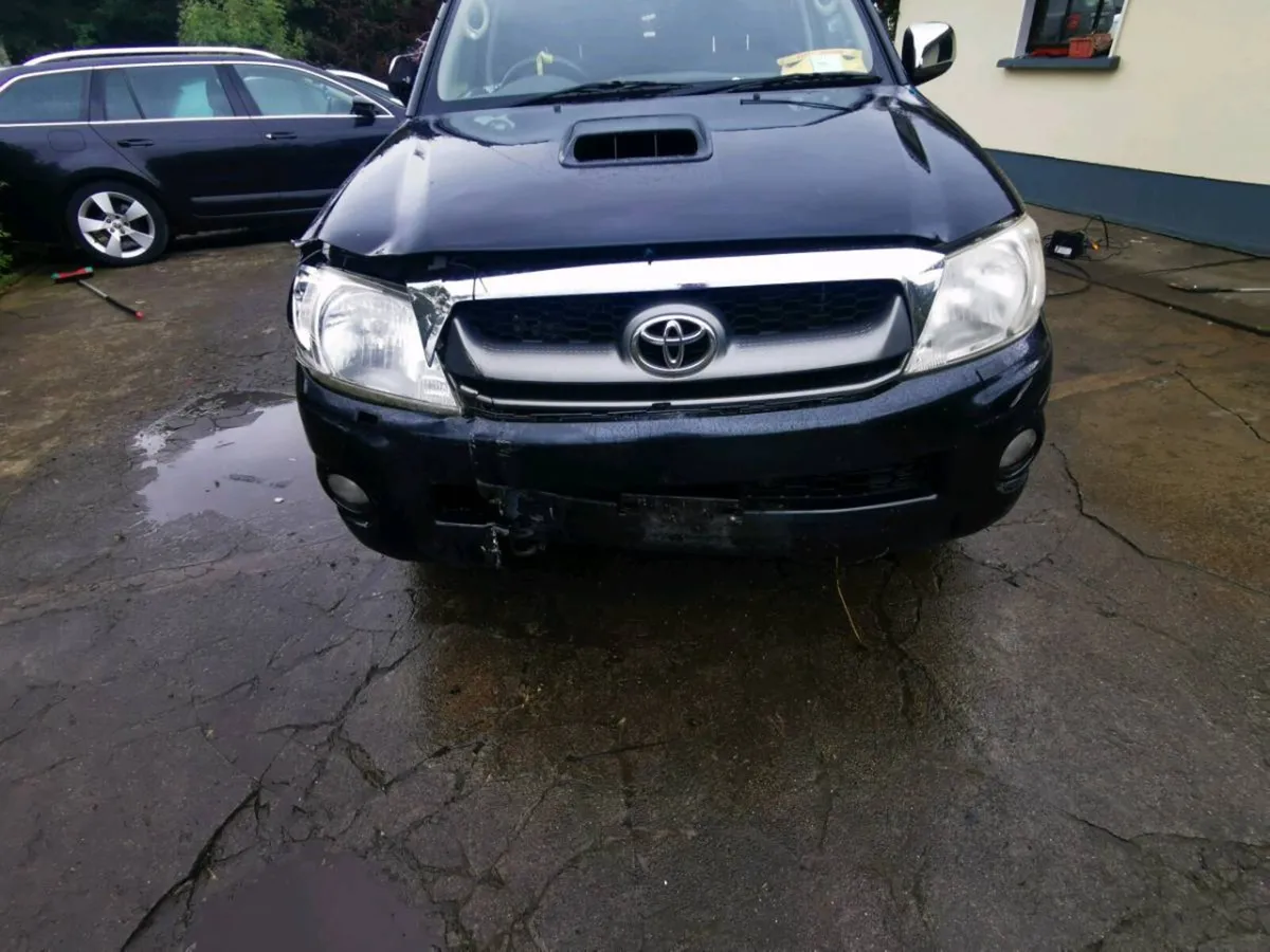 2011 Toyota HiLux 2.5 D-4D D/CAB HL3 - Image 2
