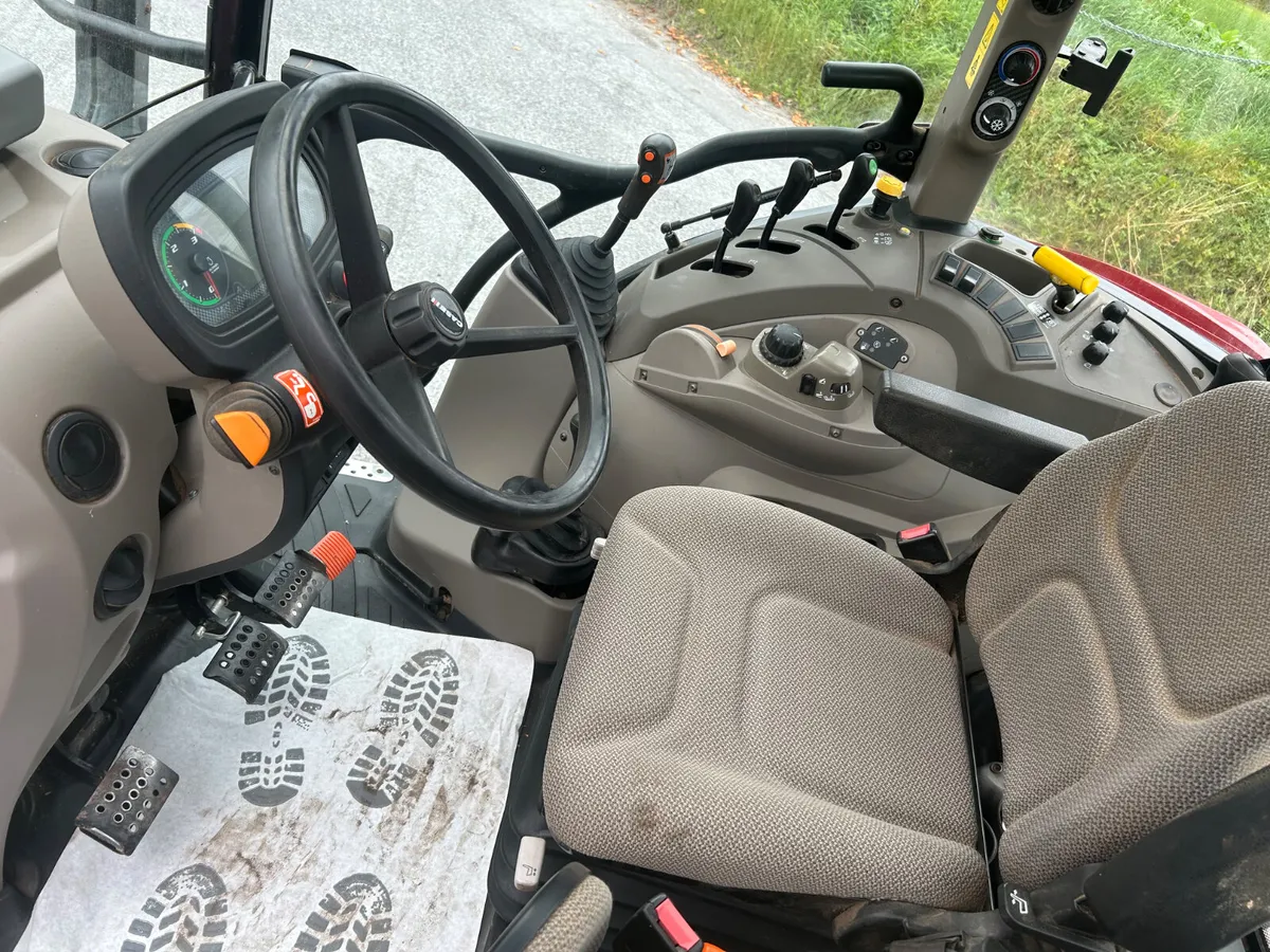 2019 Case Farmall 105C - Image 3