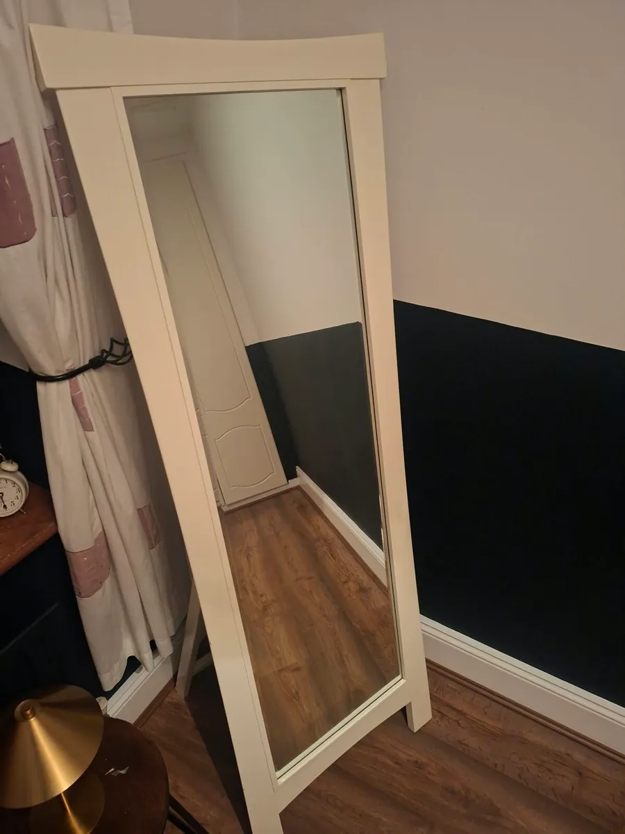 Mirror - Image 1