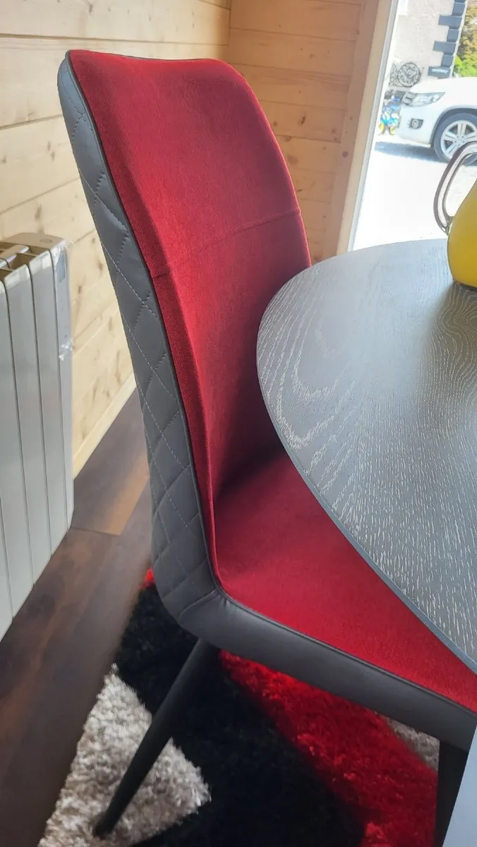 Round Warrington Table with 4 Red Chairs - Image 4