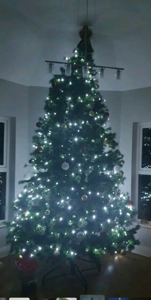 ARTIFICAL Christmas Tree 10fr - Image 3