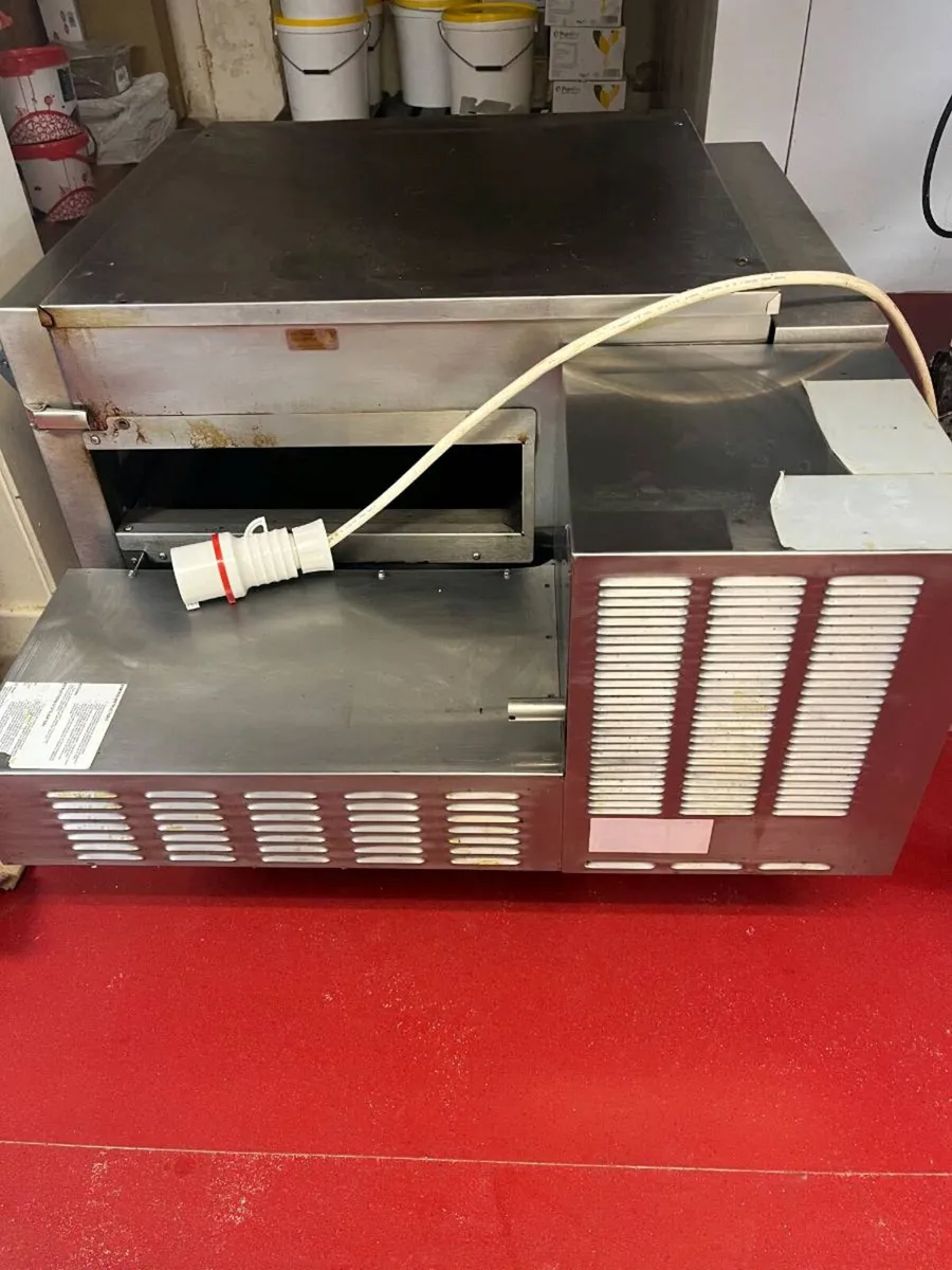 Convery pizza oven - Image 3