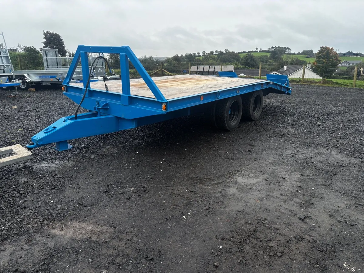 Low loader 19x8ft - Image 1