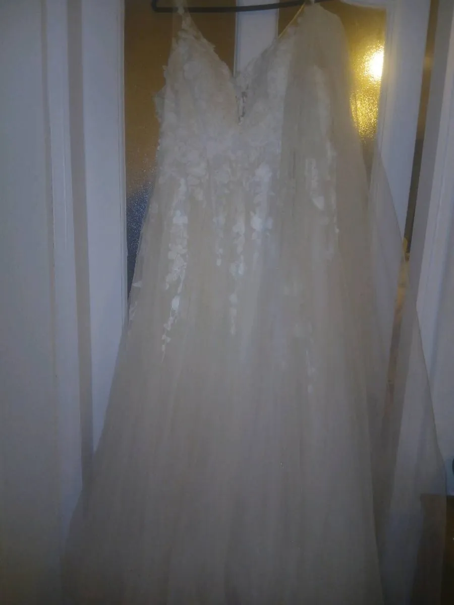 Wedding dress for sale and three piece bridesmaids - Image 1