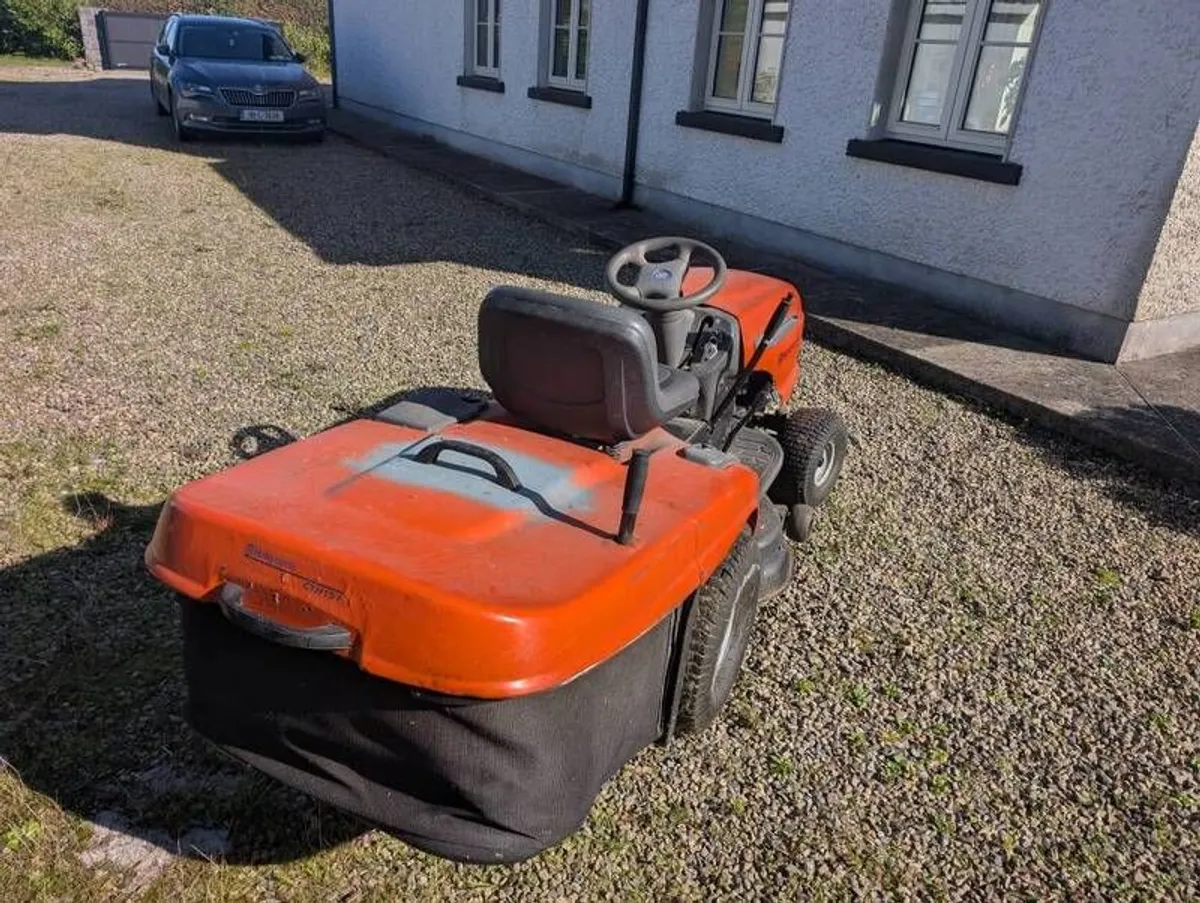 Husqvarna Ride On CTH151 - Image 3