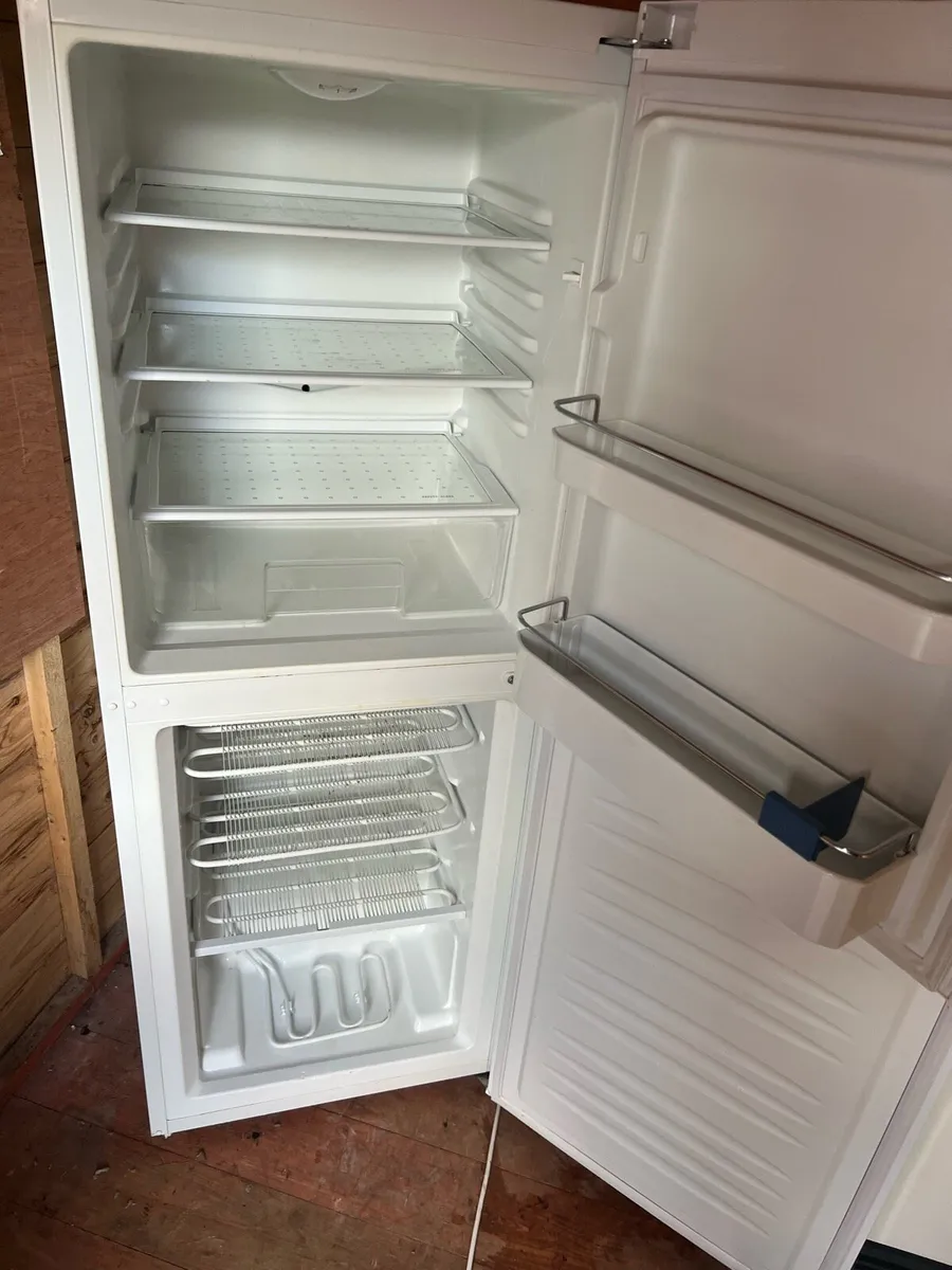 Fridge freezer - Image 4