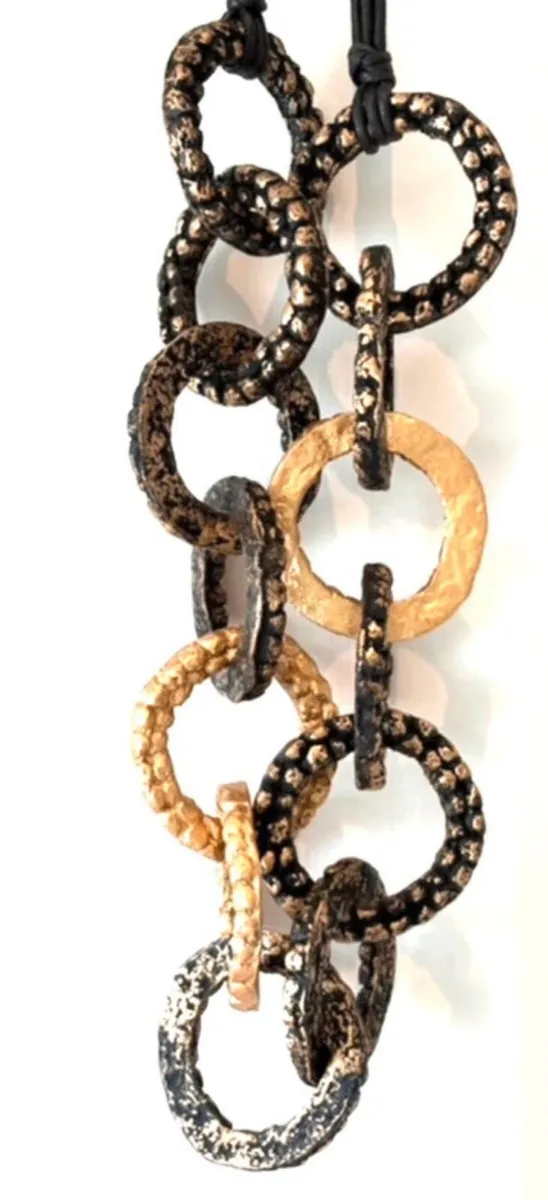 Interlocking Ring Statement Necklace - Image 3