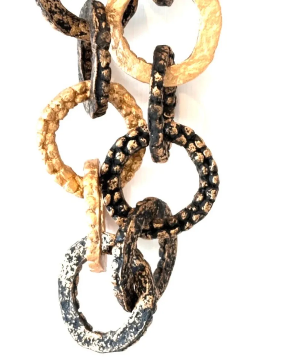Interlocking Ring Statement Necklace - Image 4