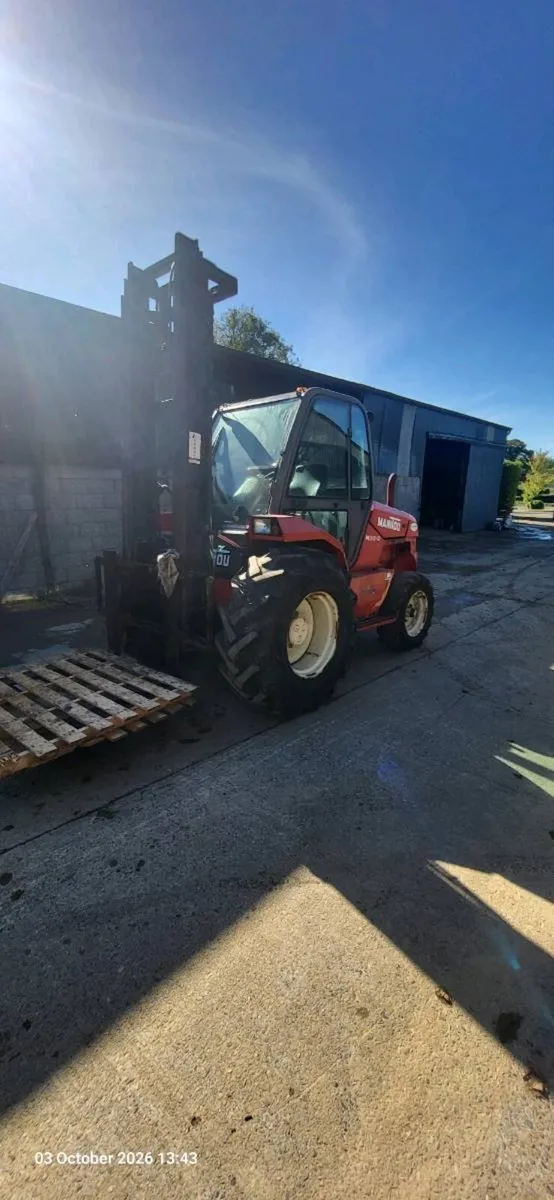 Manitou m30/2 Rough Terrain forklift & bucket - Image 4