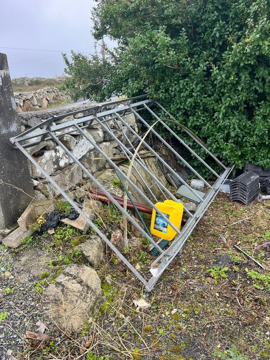 Roof rack - Image 1