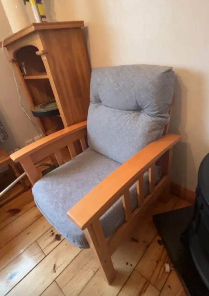 Two seater and two chairs - Image 1