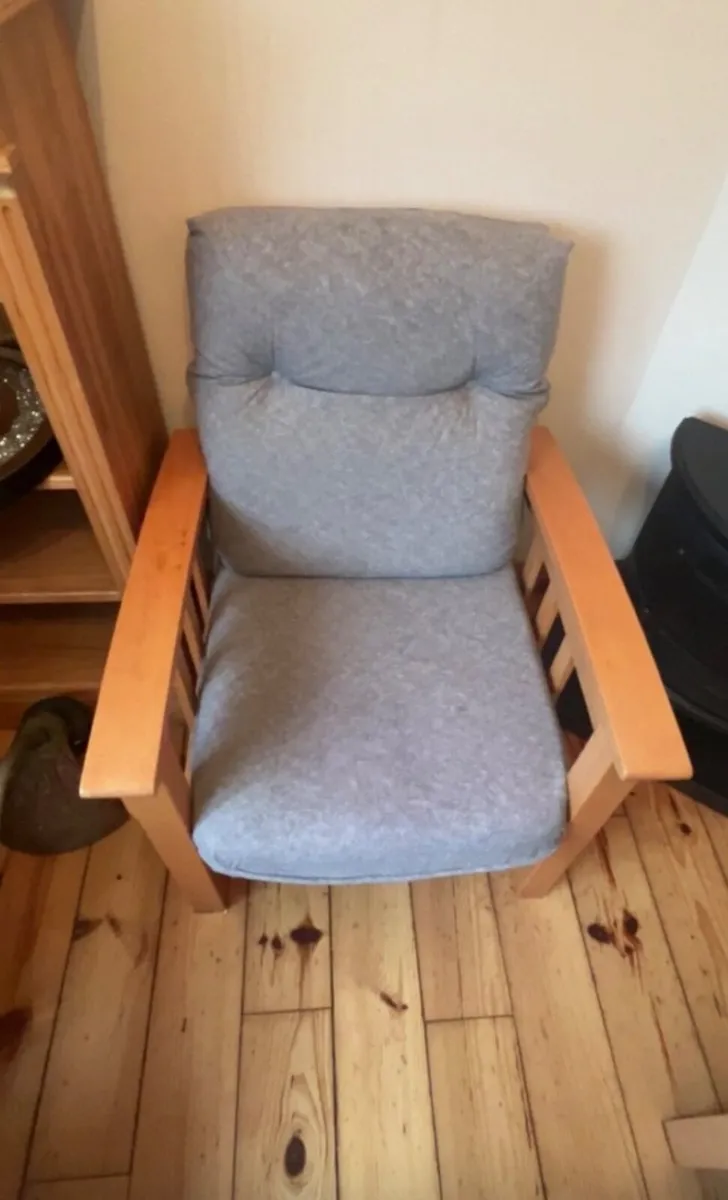 Two seater and two chairs - Image 3