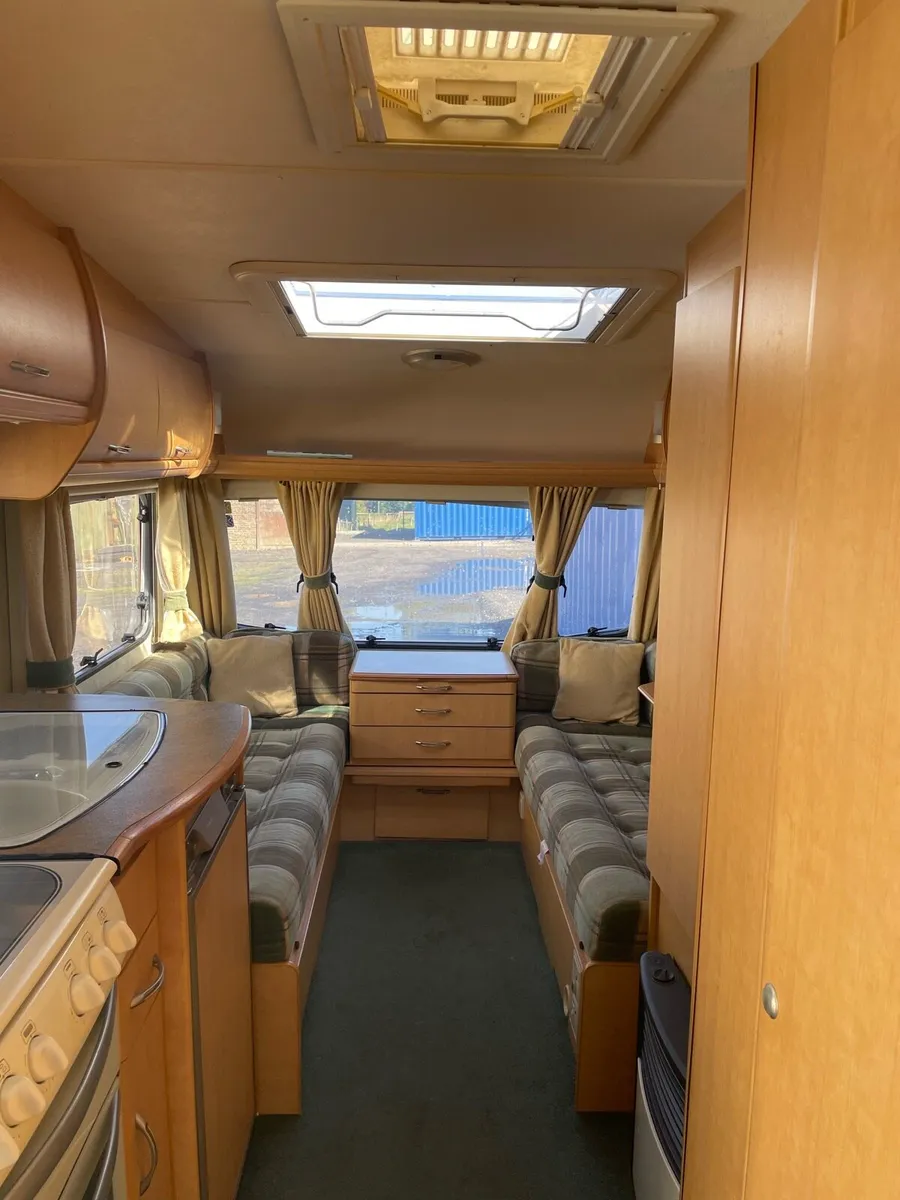 Abbey 5/6 berth with Awning & Remote Mover - Image 4
