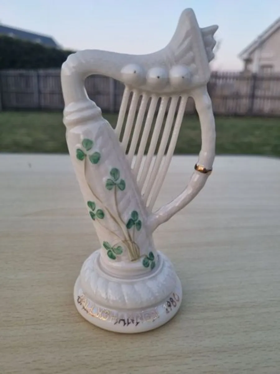 Belleek harp Special Edition Ballyshannon 1980 - Image 1