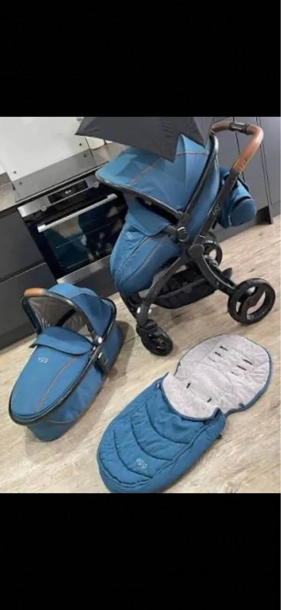 Egg Travel System