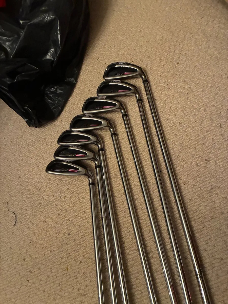 Wilson staff D11 Irons 5 to PW + Gap wedge - Image 3