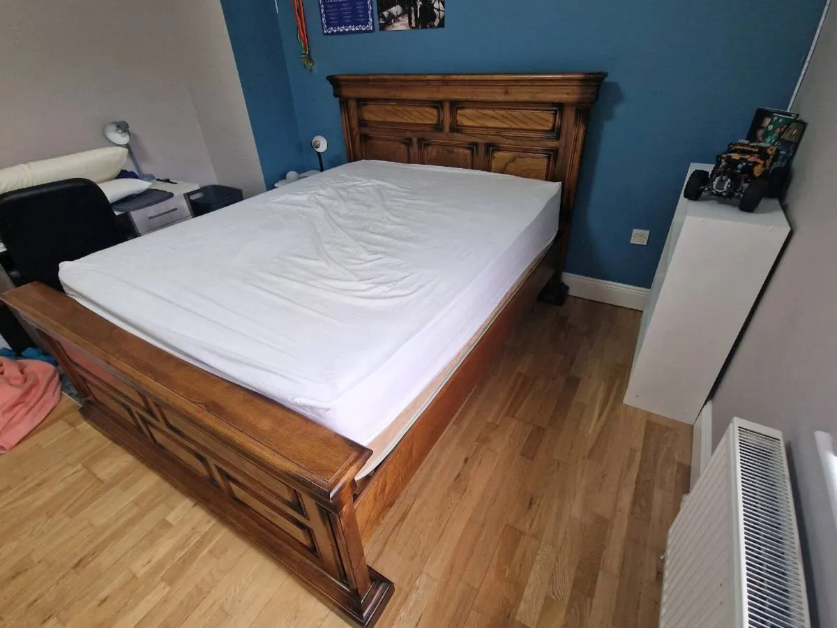 Bed - Image 2