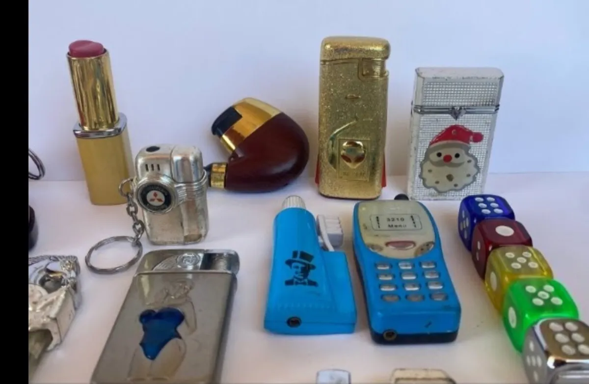 JOB LOT OF OLD LIGHTERS ... PRE 2000 - Image 1