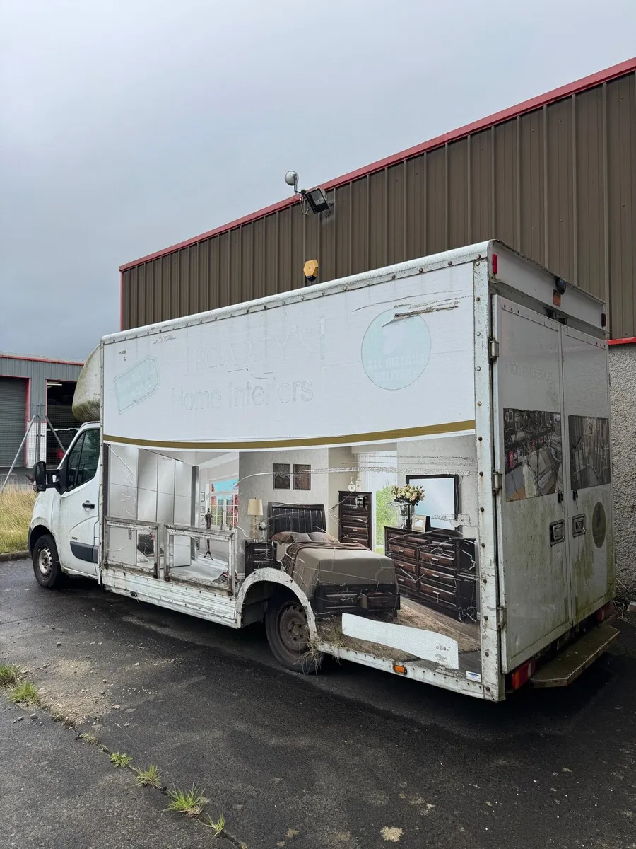 Vauxhall Movano box van - Image 2