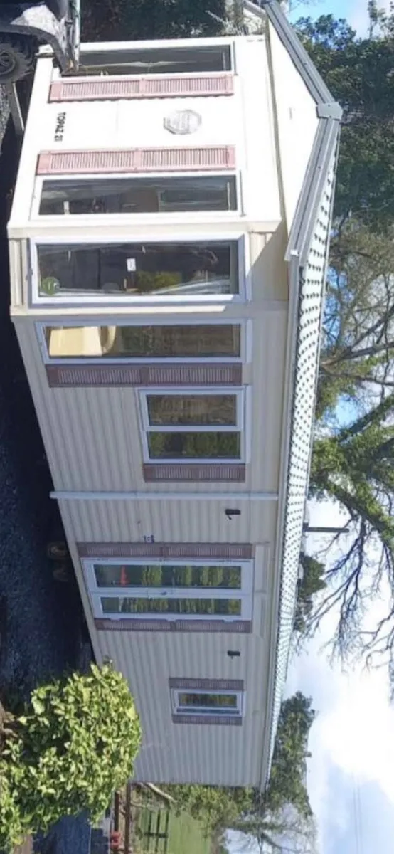 Mobile home - Image 1