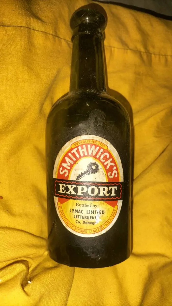 VINTAGE BOTTLE FOR SALE - Image 1