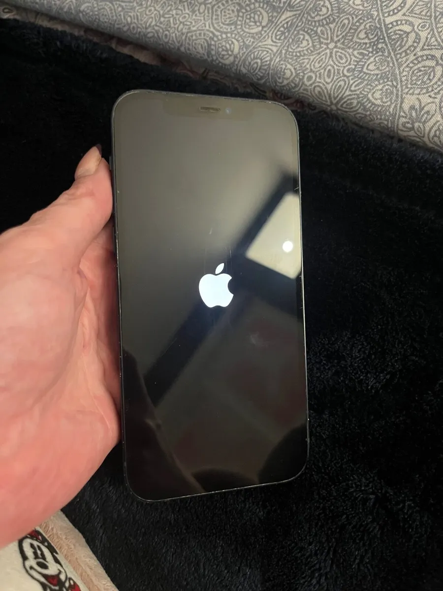 Phone - Image 1