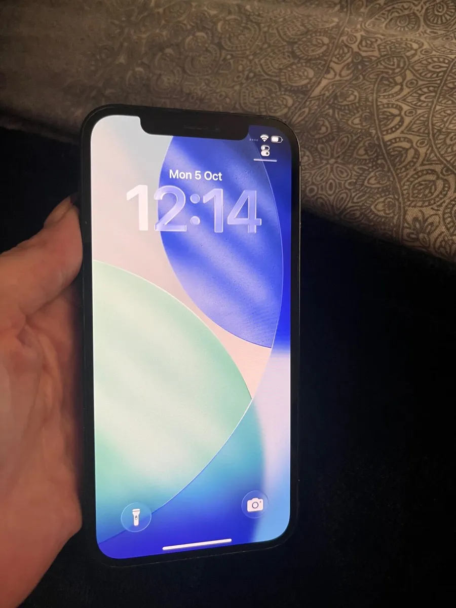 Phone - Image 3