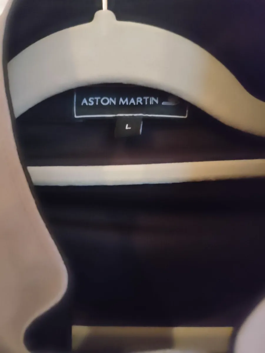 Aston Martin 1/4 zip sweater L - Image 2