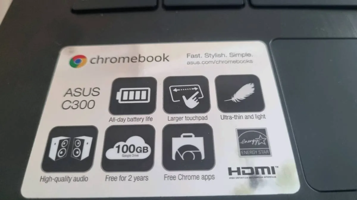 Asus C300s Chromebook Laptop 13 inch - Image 3