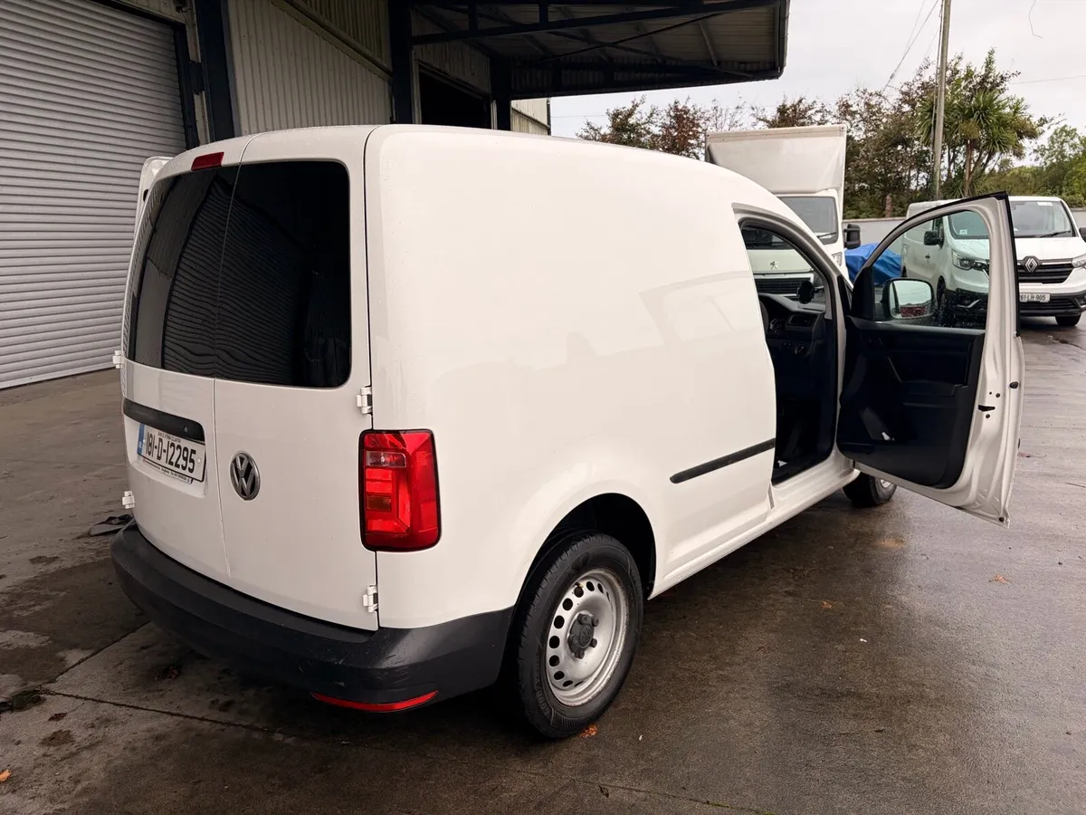 Volkswagen caddy - Image 4