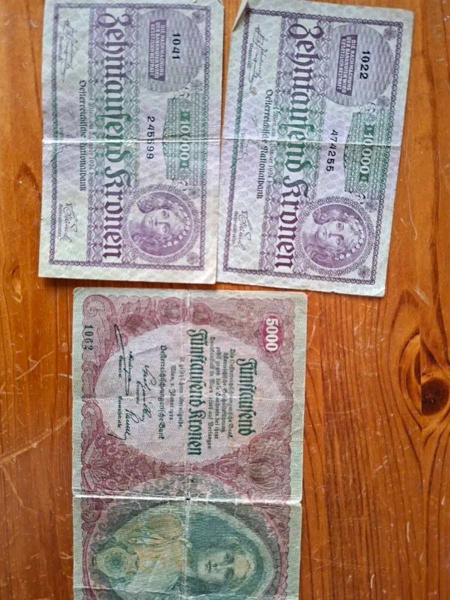 • 5000 Kronen
• Date of Issue: January 2, 1922
• I - Image 1