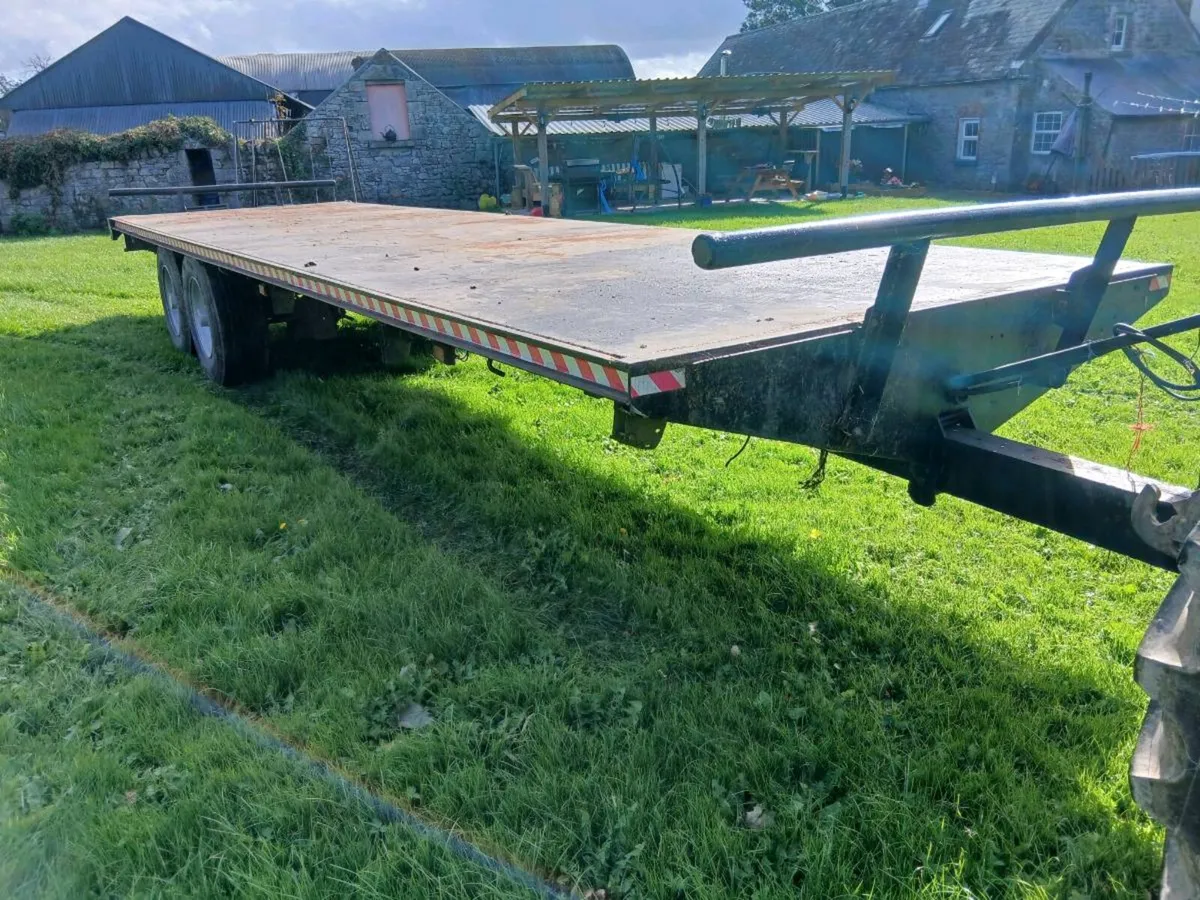 30ft flat bed trailer - Image 1