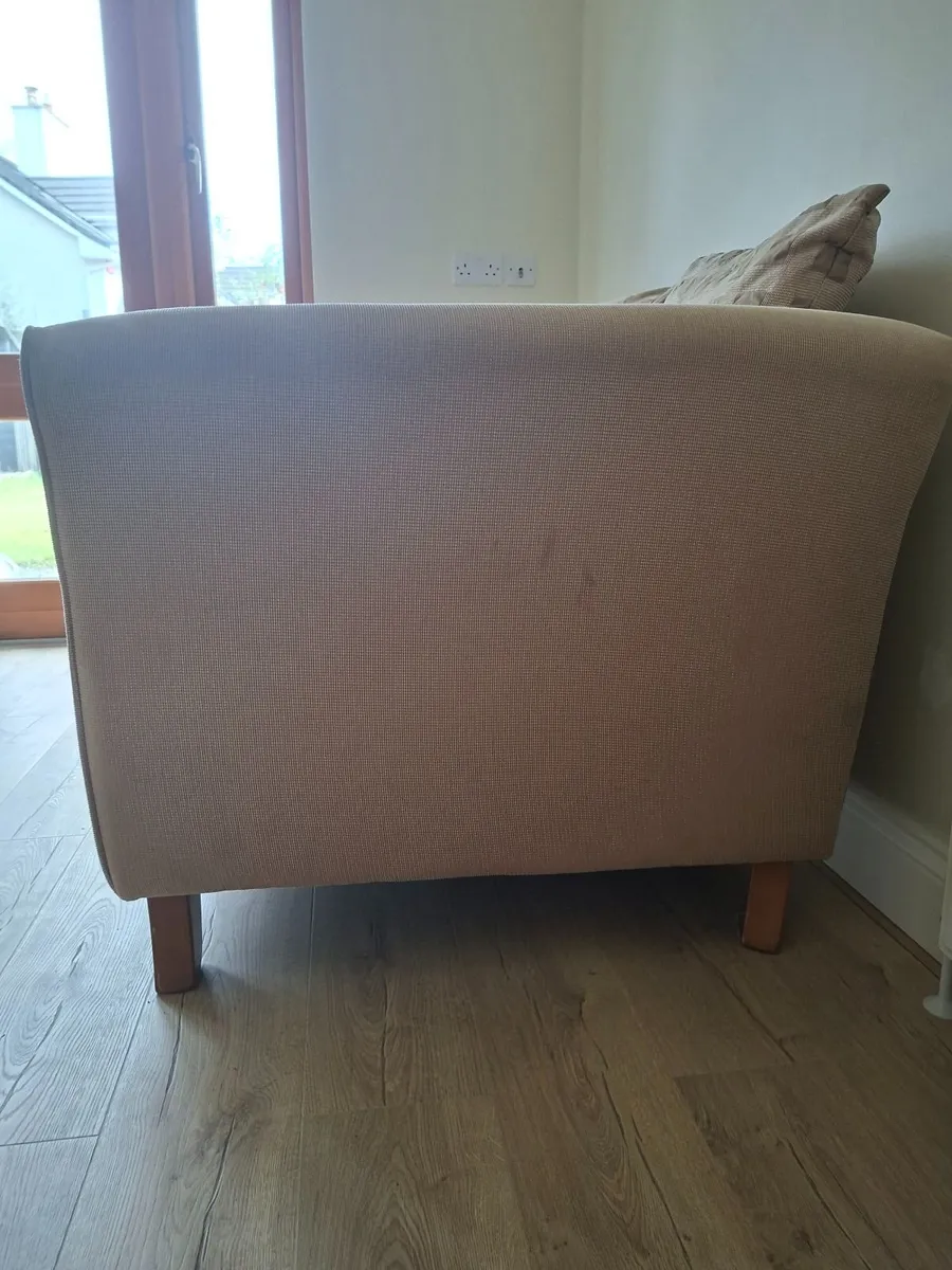 Couch - Image 3