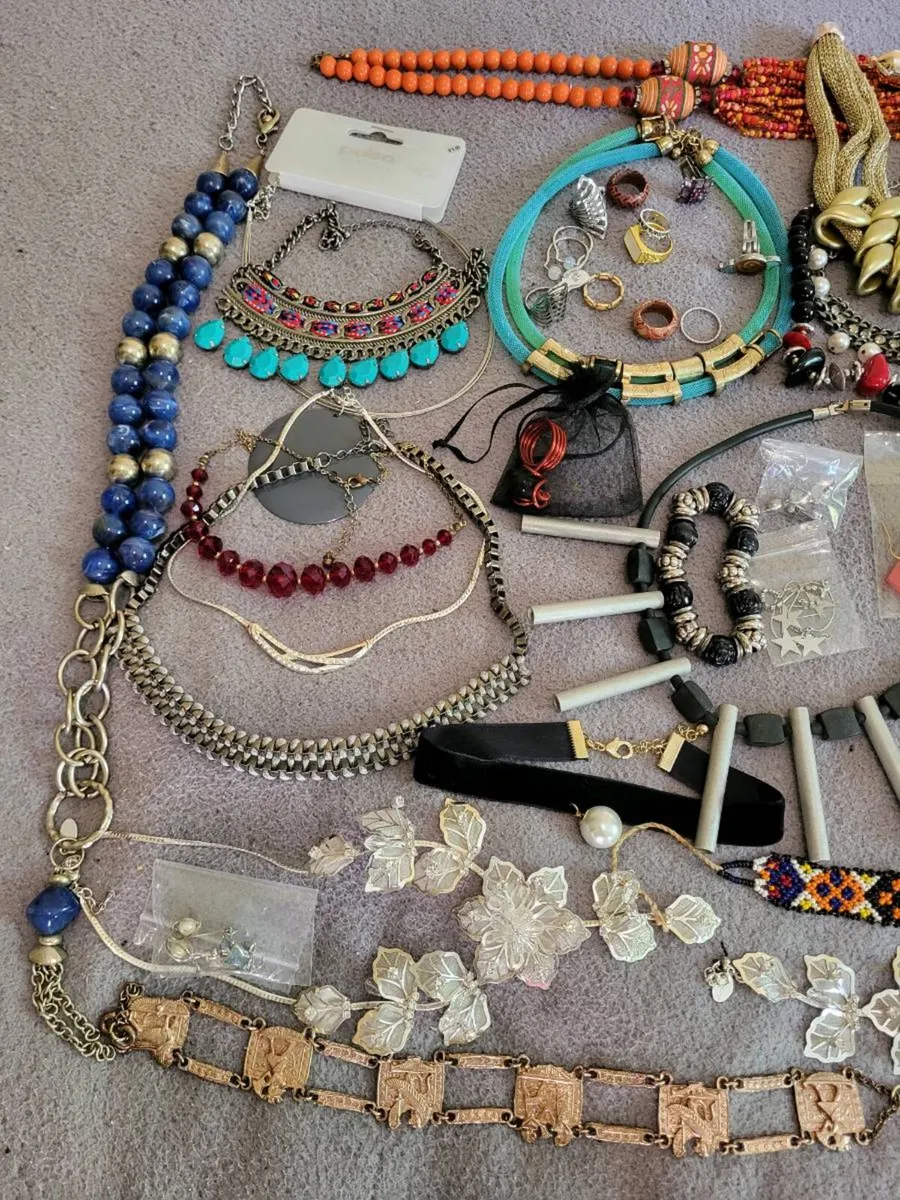 72 Piece Mixed Jewellery Job Lot / Bundle – €40 - Image 4