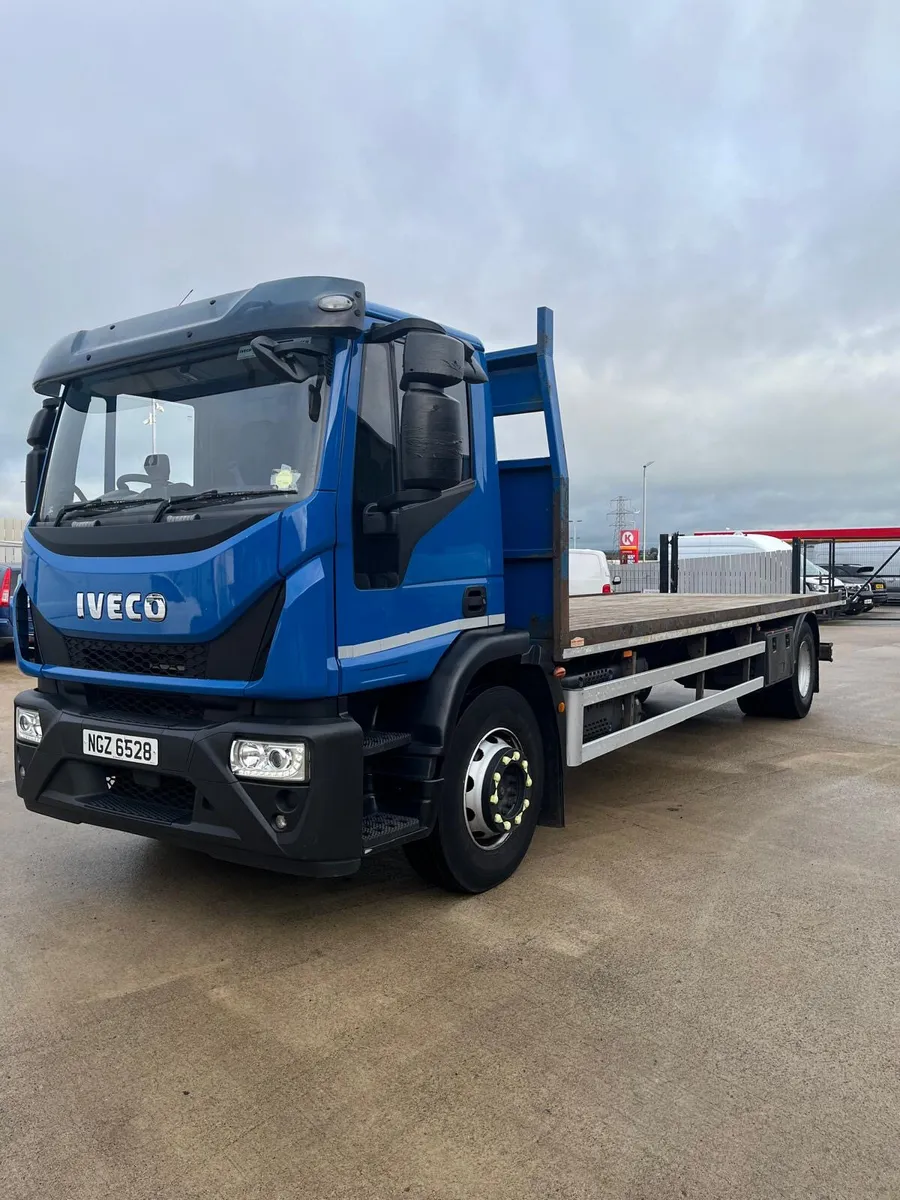 August 2019 Iveco 180e25 Flatbed - Image 2