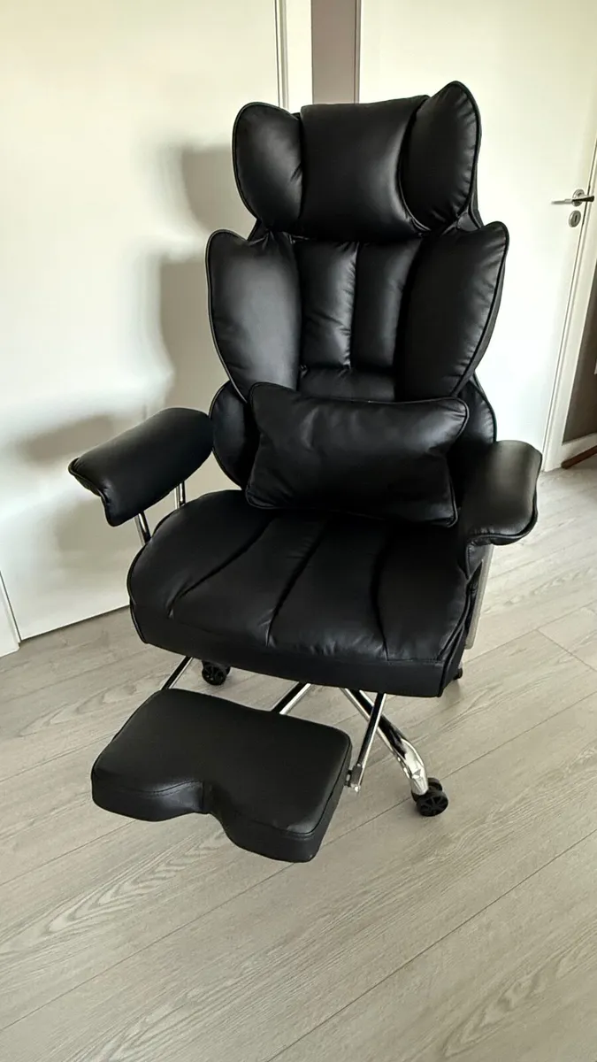 Desk chair - Image 2