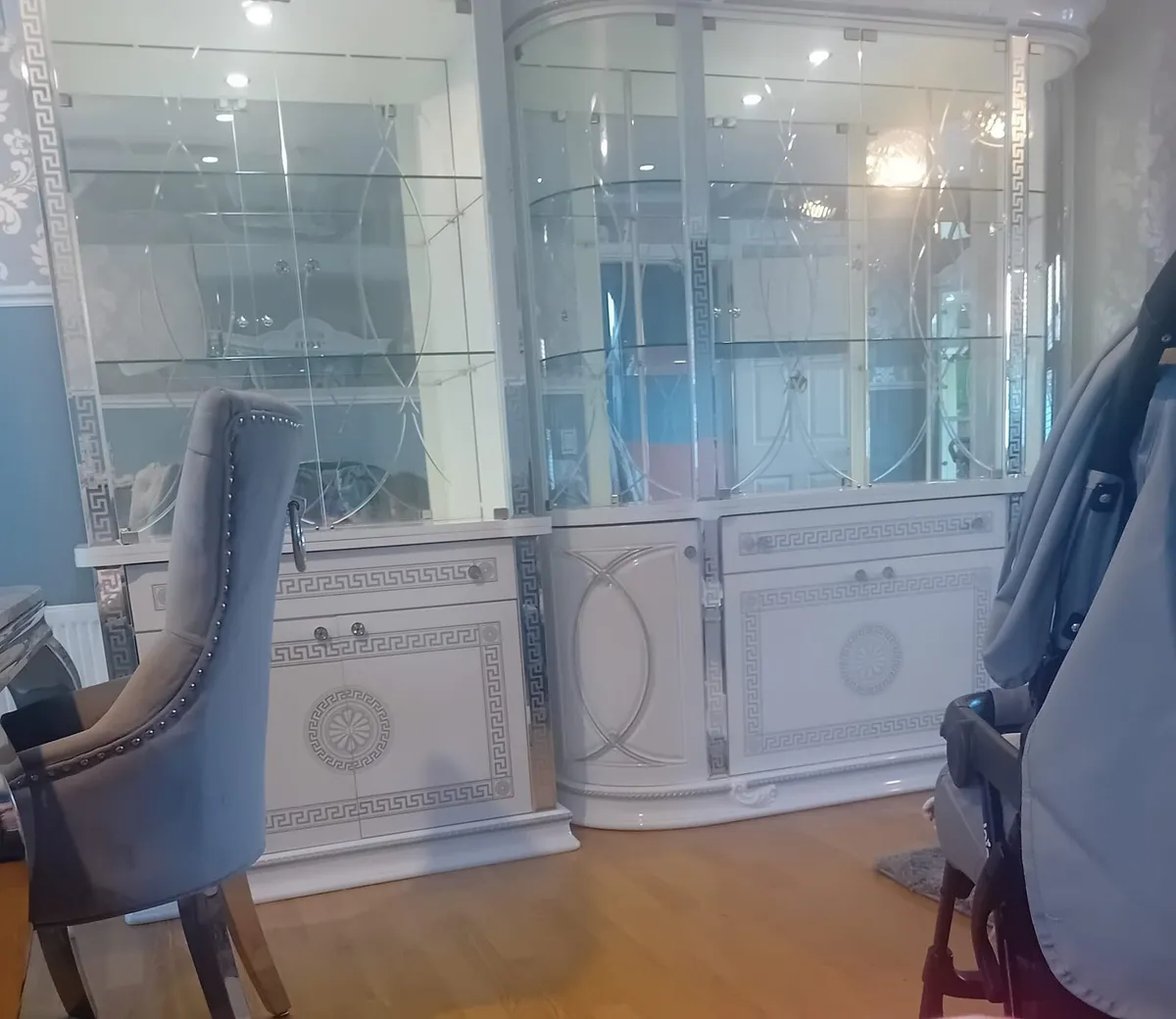 Italian furniture - Image 3