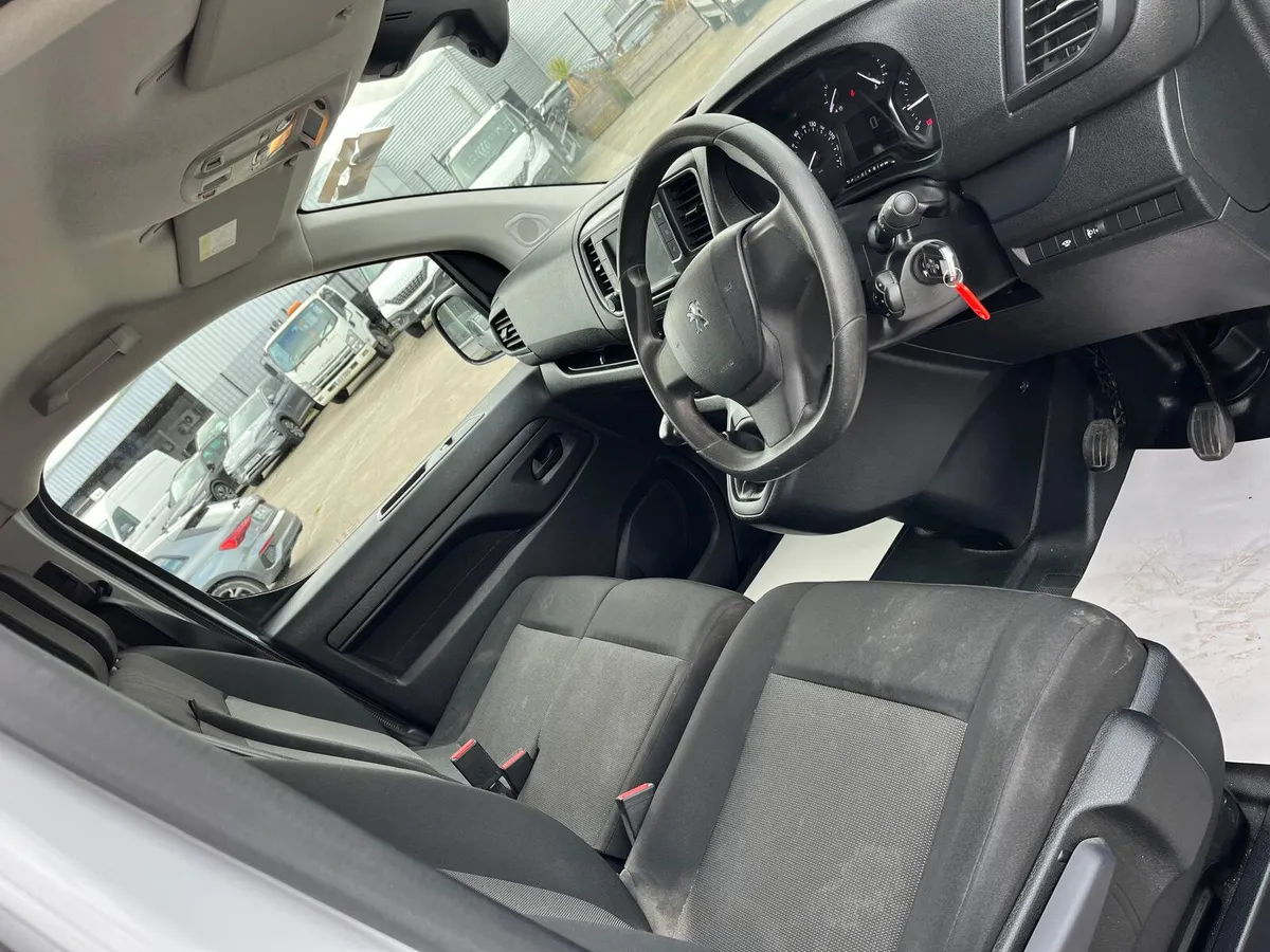 Peugeot Expert 2023 - Image 3
