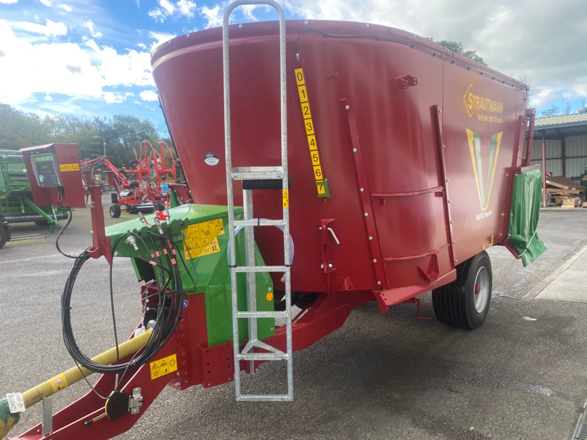 Strautmann Feeder wagon - Image 3