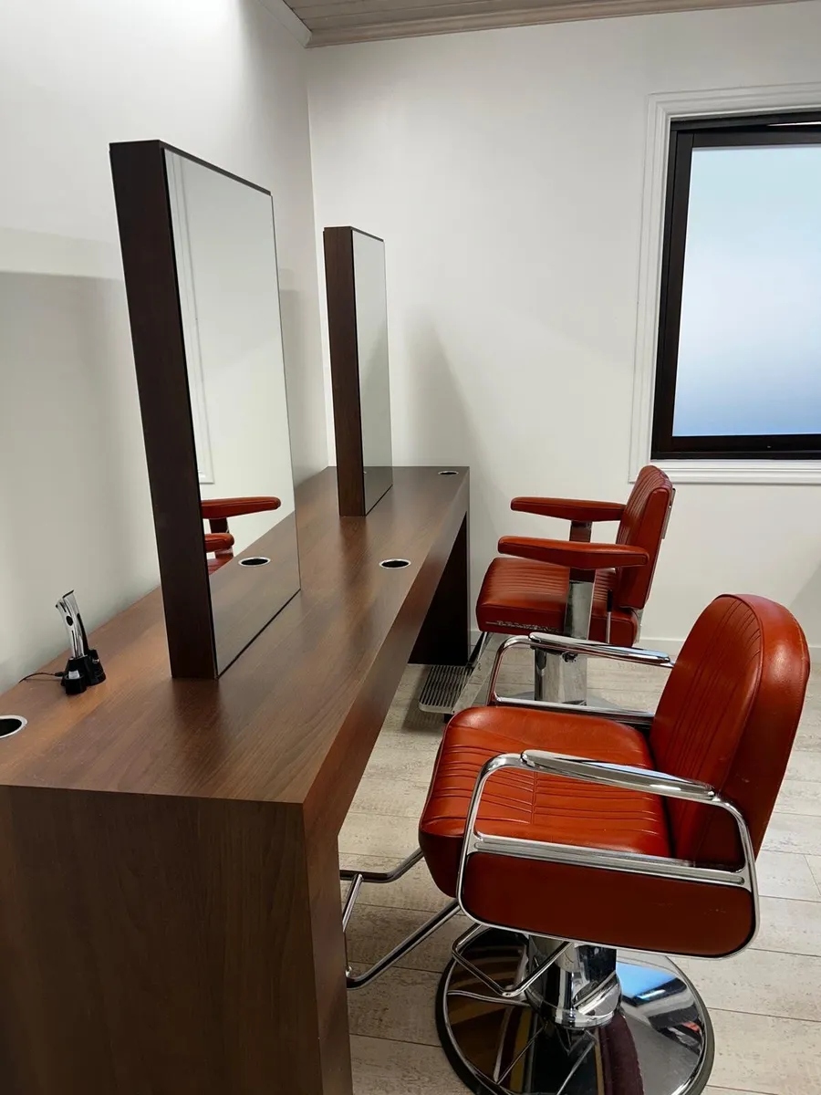 Hair salon/ Barber shop 4unit work station - Image 1