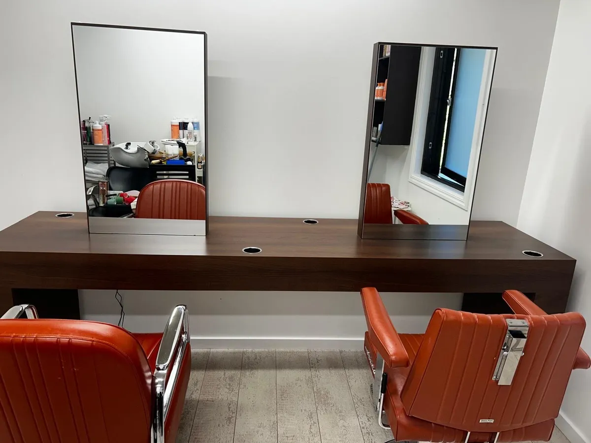 Hair salon/ Barber shop 4unit work station - Image 2