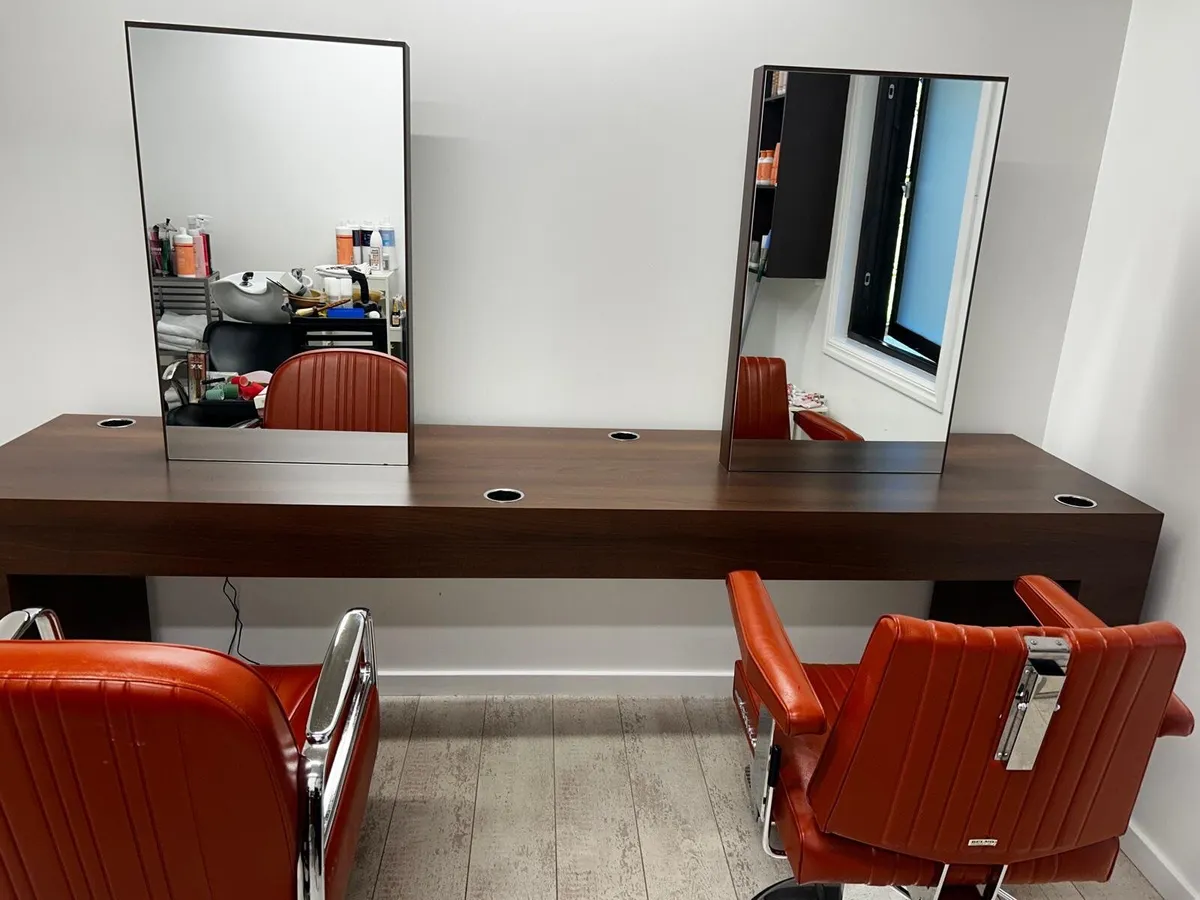 Hair salon/ Barber shop 4unit work station - Image 3
